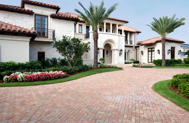 Best Interlocking Driveway Pavers  in Beeville, TX