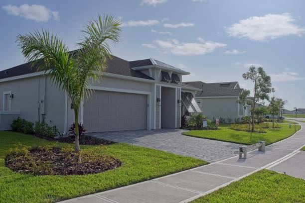 Best Driveway Pavers Contractor  in Beeville, TX